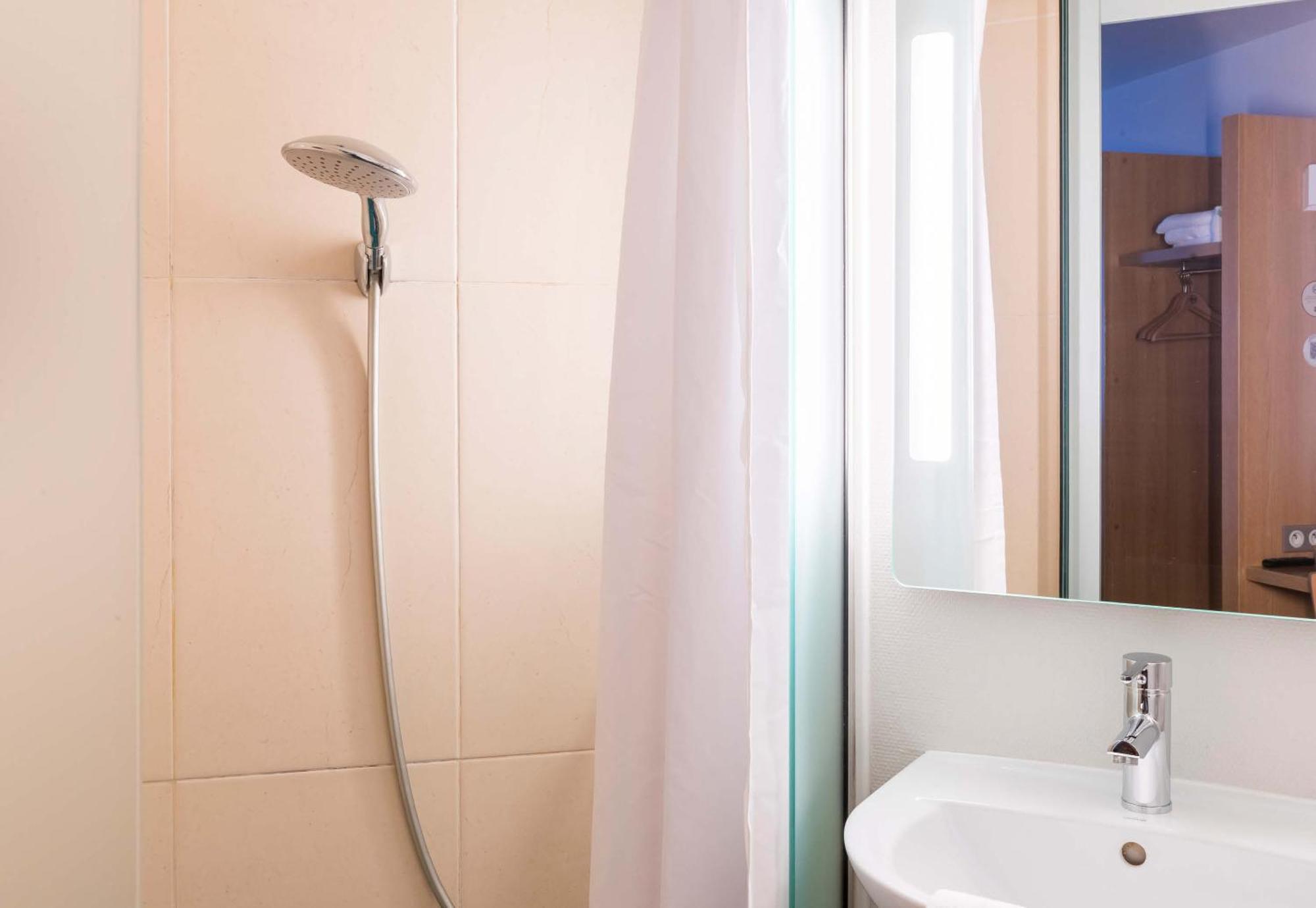 B&B Hotel Bourges 1 Εξωτερικό φωτογραφία